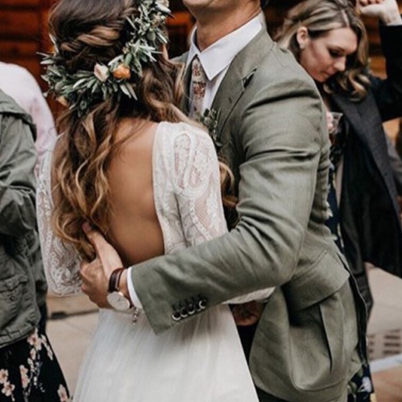 Long Sleeve Backless Lace Wedding Dress - Picture 4 of 16